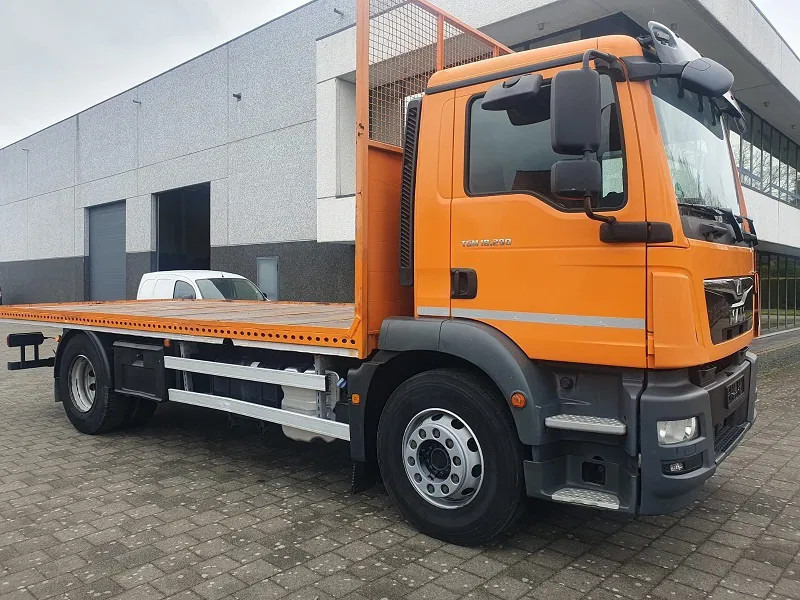 MAN TGM 18.290 - Грузовик бортовой/ Платформа: фото 2 MAN TGM 18.290 - Грузовик бортовой/ Платформа: фото 2