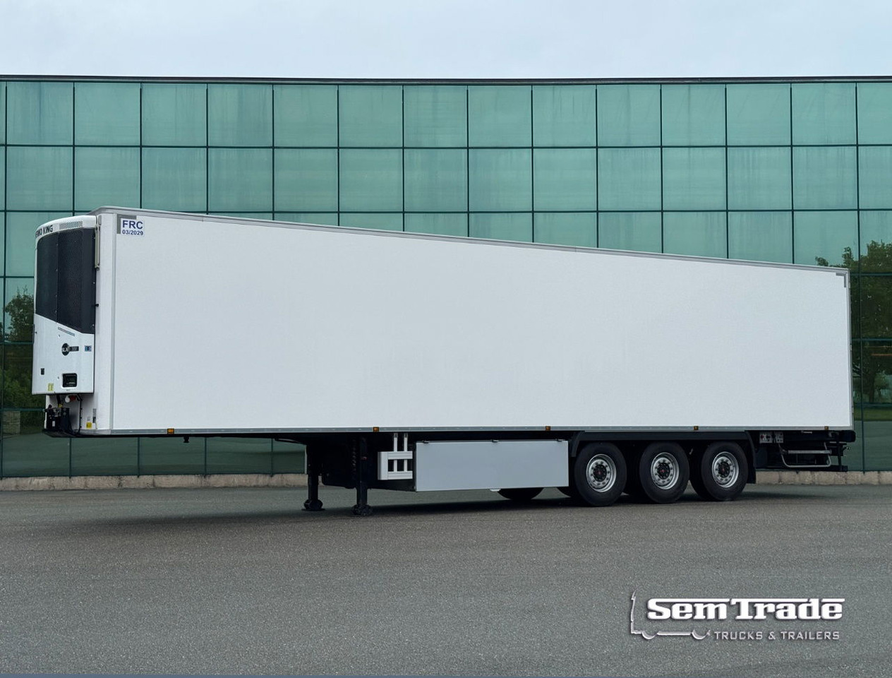 Chereau CSD3 247 CM Wide 265 CM High Thermo King SLXi300 With Only 850 Hours NEW - Полуприцеп-рефрижератор: фото 1 Chereau CSD3 247 CM Wide 265 CM High Thermo King SLXi300 With Only 850 Hours NEW - Полуприцеп-рефрижератор: фото 1