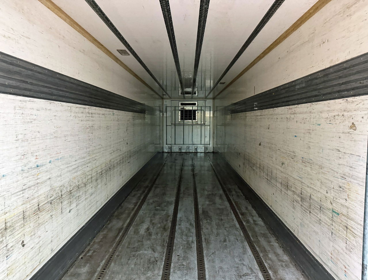 Полуприцеп-рефрижератор Renders VÉDÉCAR Carrier Maxima 1300 2X Steering Axle Tail Lift Belgium-Trailer: фото 16 Полуприцеп-рефрижератор Renders VÉDÉCAR Carrier Maxima 1300 2X Steering Axle Tail Lift Belgium-Trailer: фото 16