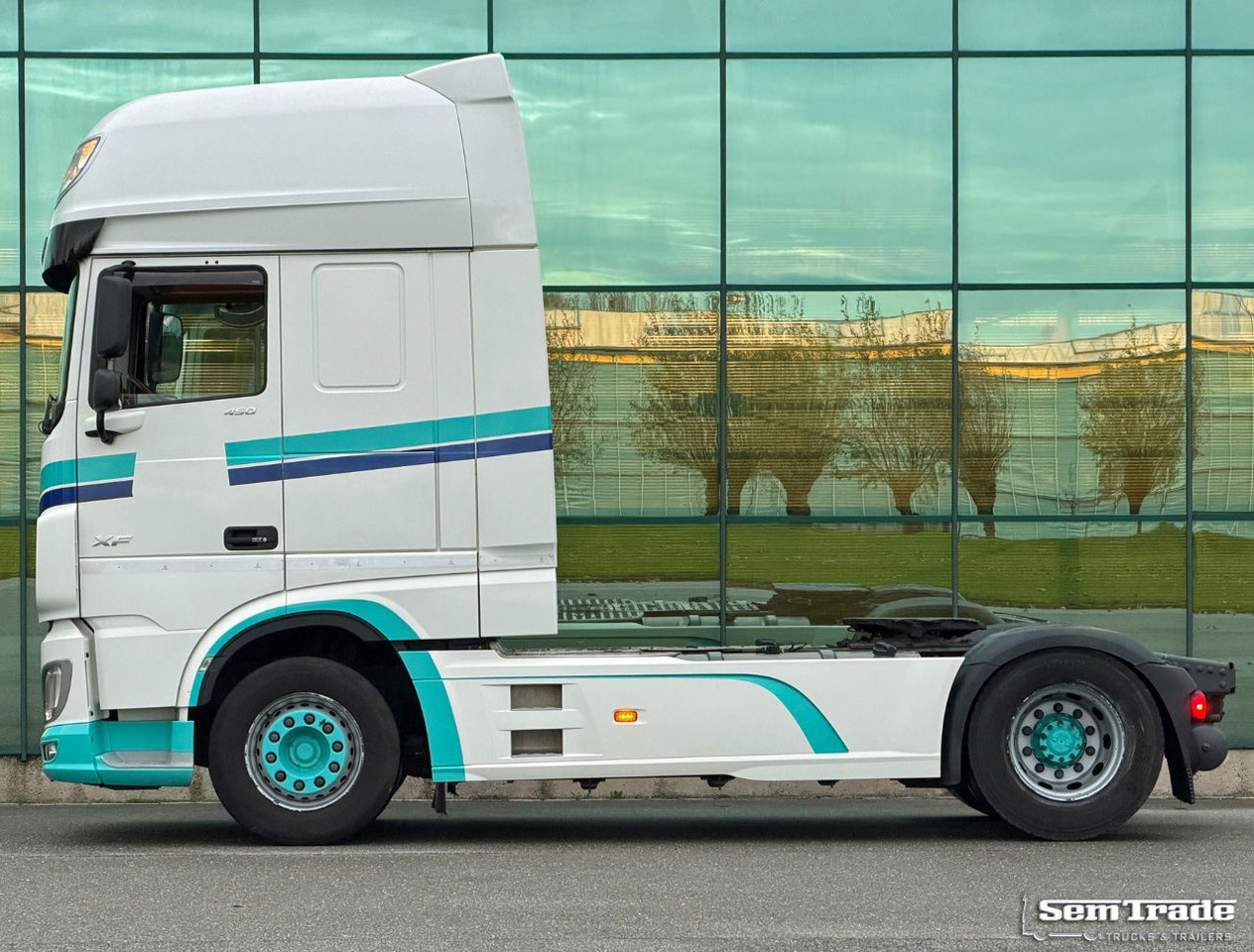 DAF XF 450 FT SSC Euro 6 Only 628.000 KM 2X Tanks TOP Condition NL-Truck - Тягач: фото 2 DAF XF 450 FT SSC Euro 6 Only 628.000 KM 2X Tanks TOP Condition NL-Truck - Тягач: фото 2