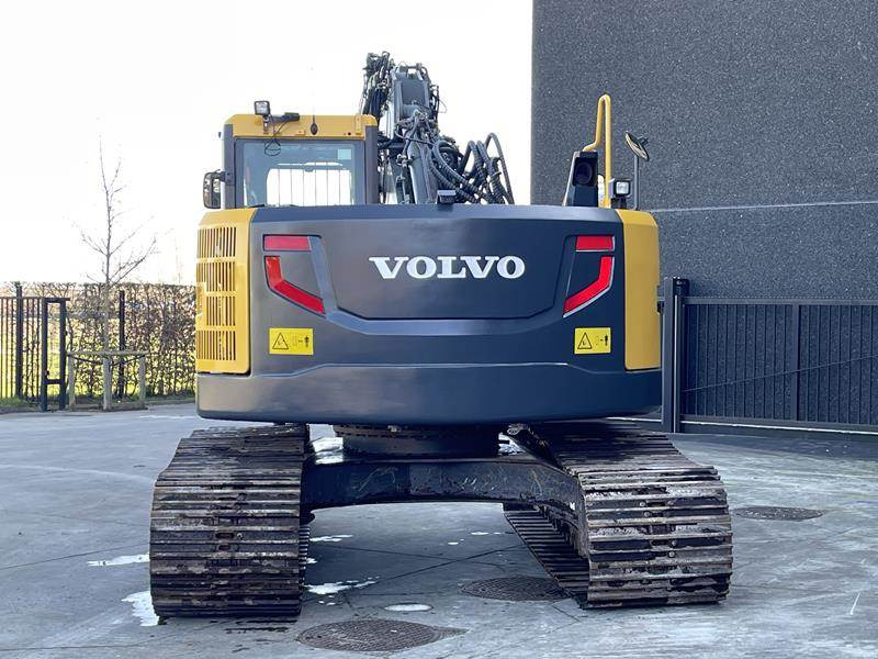 Volvo ECR 235 DL - Гусеничный экскаватор: фото 4 Volvo ECR 235 DL - Гусеничный экскаватор: фото 4