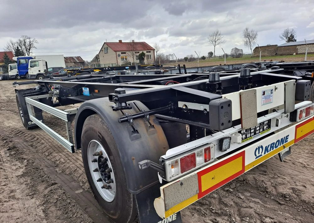 Krone Przyczepa Krone BDF 2017 rok - Прицеп-контейнеровоз/ Сменный кузов: фото 4 Krone Przyczepa Krone BDF 2017 rok - Прицеп-контейнеровоз/ Сменный кузов: фото 4