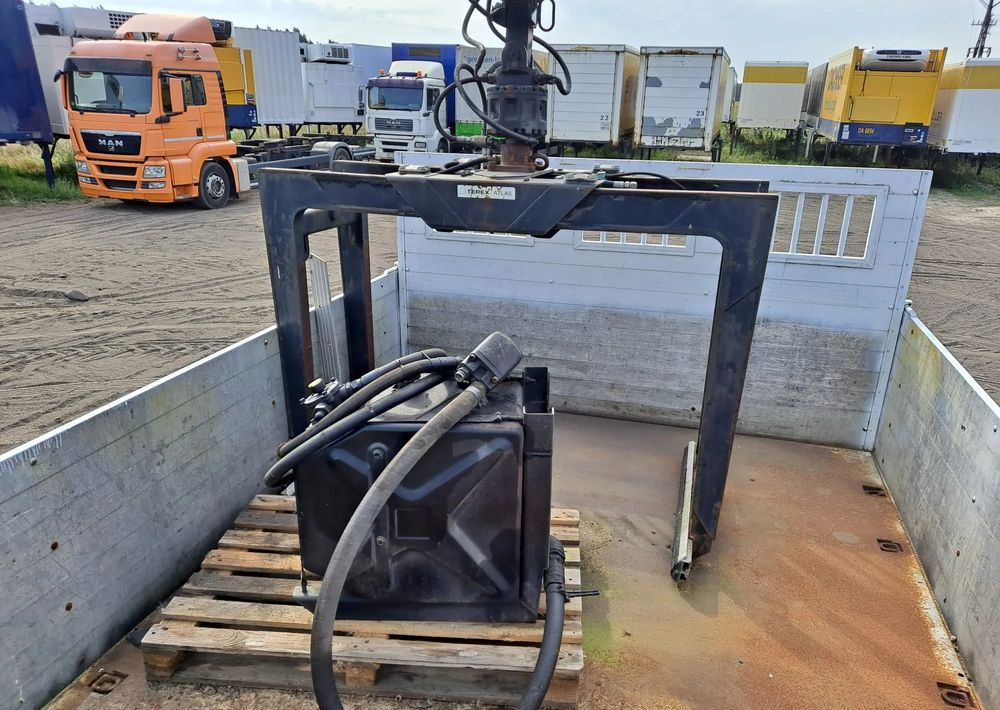 Mercedes-Benz Urządzenie dźwigowe HIAB XS122 - Самосвал: фото 3 Mercedes-Benz Urządzenie dźwigowe HIAB XS122 - Самосвал: фото 3