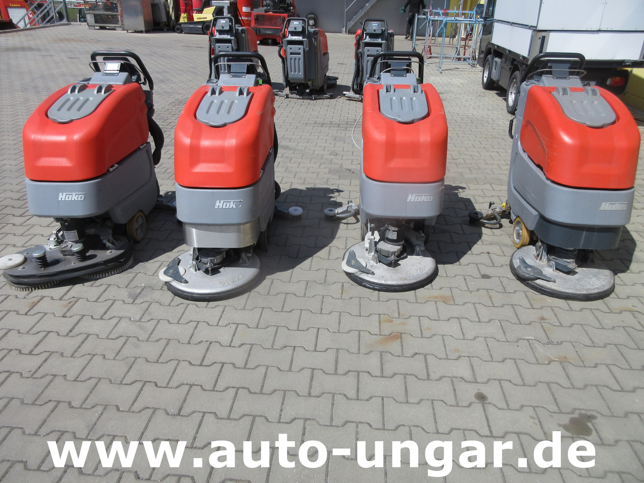 Hako B45 Scheuersaugmaschine B45CL eigener Antrieb Scrubber - Поломоечная машина: фото 1 Hako B45 Scheuersaugmaschine B45CL eigener Antrieb Scrubber - Поломоечная машина: фото 1