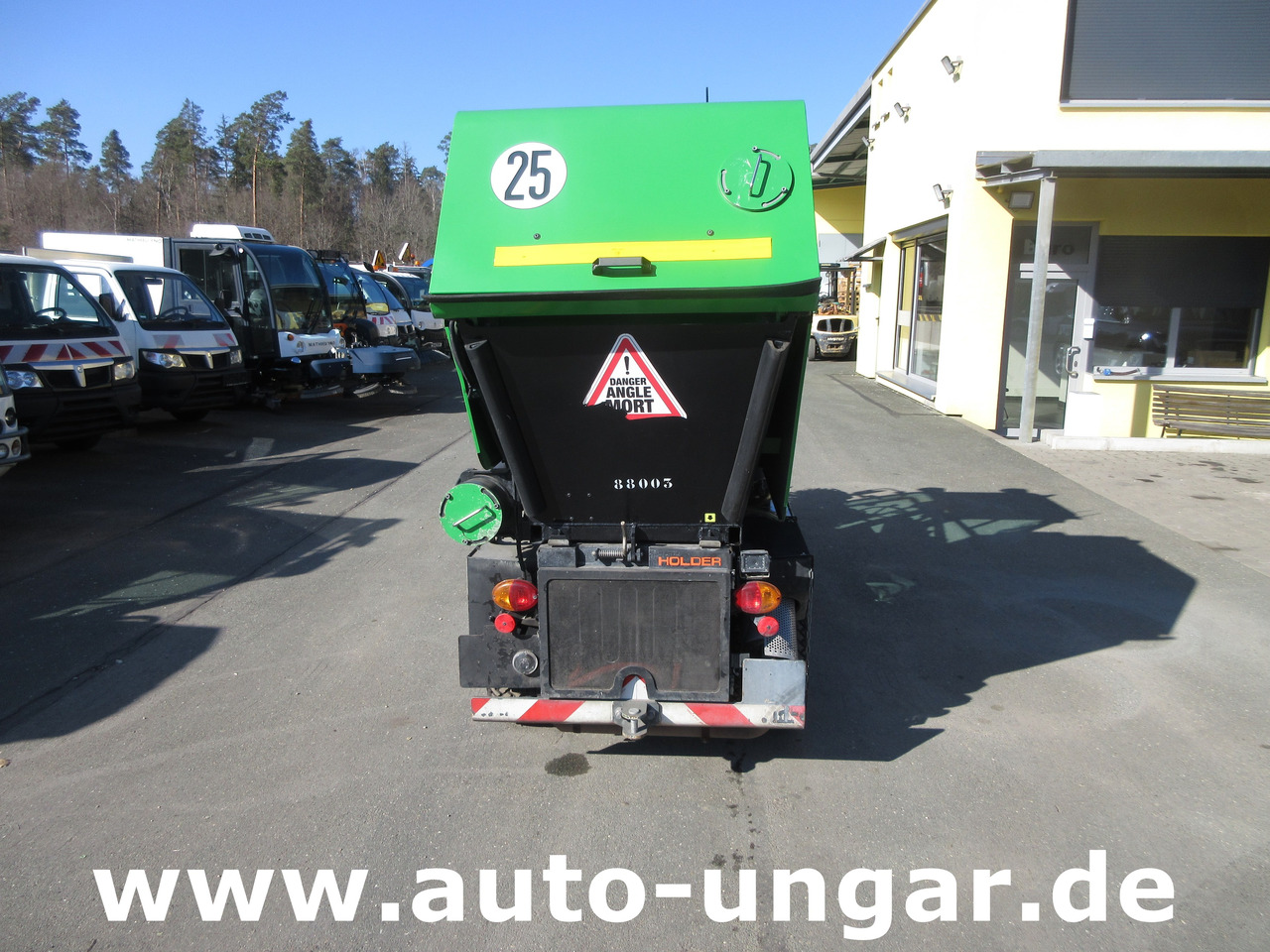 Holder X40 / X45 Baujahr 2017 Knicklenkung Kehraufbau 4x4 Kommunalhydraulik Frontheber - Подметально-уборочная машина: фото 4 Holder X40 / X45 Baujahr 2017 Knicklenkung Kehraufbau 4x4 Kommunalhydraulik Frontheber - Подметально-уборочная машина: фото 4