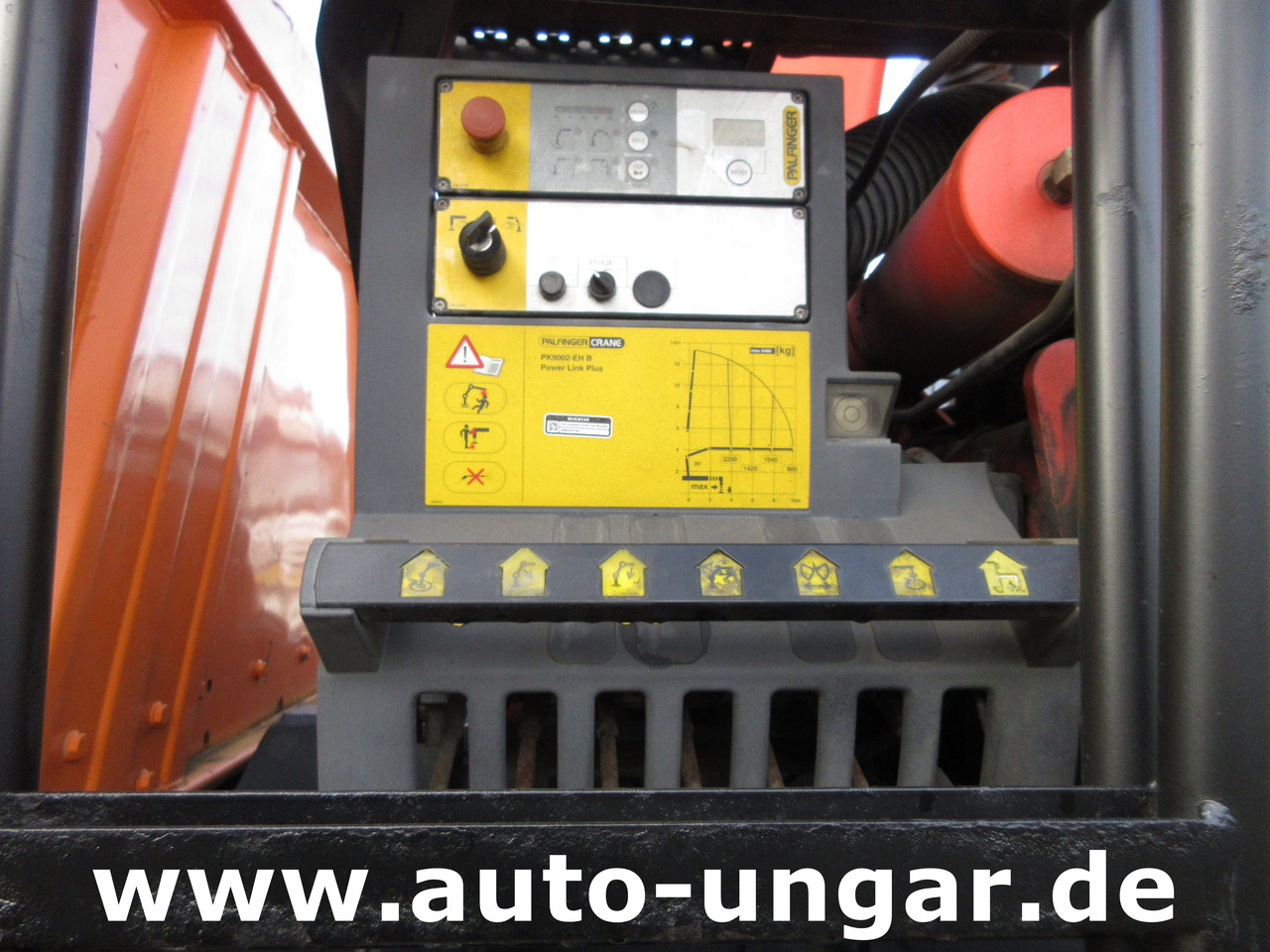 Iveco Trakker 360 Kipper Allrad 4x4 Kran Palfinger PK 9002 Kommunalhydraulik Winterdienst Euro 5 - Самосвал, Автоманипулятор: фото 3 Iveco Trakker 360 Kipper Allrad 4x4 Kran Palfinger PK 9002 Kommunalhydraulik Winterdienst Euro 5 - Самосвал, Автоманипулятор: фото 3