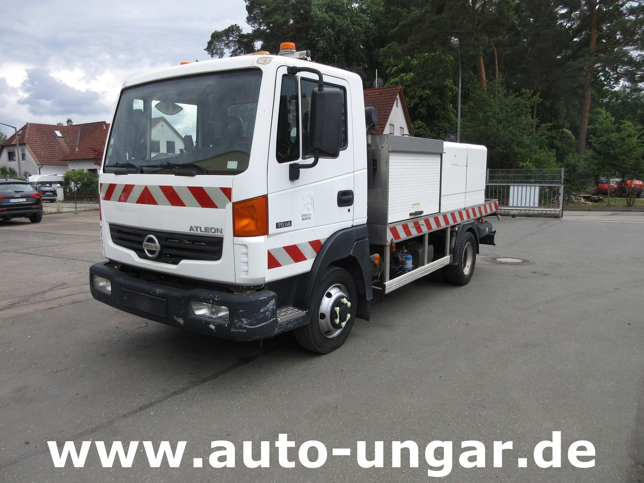 NISSAN Atleon 70.14 mit Hochdruckreiniger Wasserwagen Waschwagen Kärcher High Pressure - Коммунальная/ Специальная техника: фото 3 NISSAN Atleon 70.14 mit Hochdruckreiniger Wasserwagen Waschwagen Kärcher High Pressure - Коммунальная/ Специальная техника: фото 3