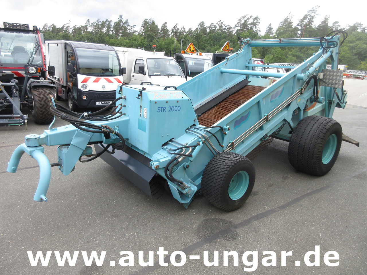 Pistenbully BeachTech STR 2000 BeachCleaner Strandreiniger чистач на плажа - Коммунальная/ Специальная техника: фото 1 Pistenbully BeachTech STR 2000 BeachCleaner Strandreiniger чистач на плажа - Коммунальная/ Специальная техника: фото 1