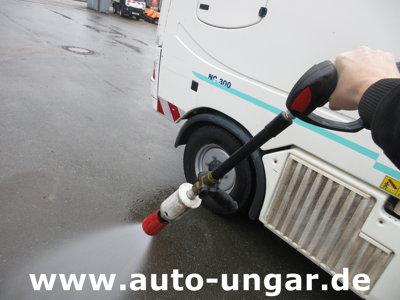 Multicar Tremo X56 4x4x4 CMAR NC300 Schwemmfahrzeug Bj. 2014 EU5 Hochdruck - Оборудование для клининга: фото 3 Multicar Tremo X56 4x4x4 CMAR NC300 Schwemmfahrzeug Bj. 2014 EU5 Hochdruck - Оборудование для клининга: фото 3