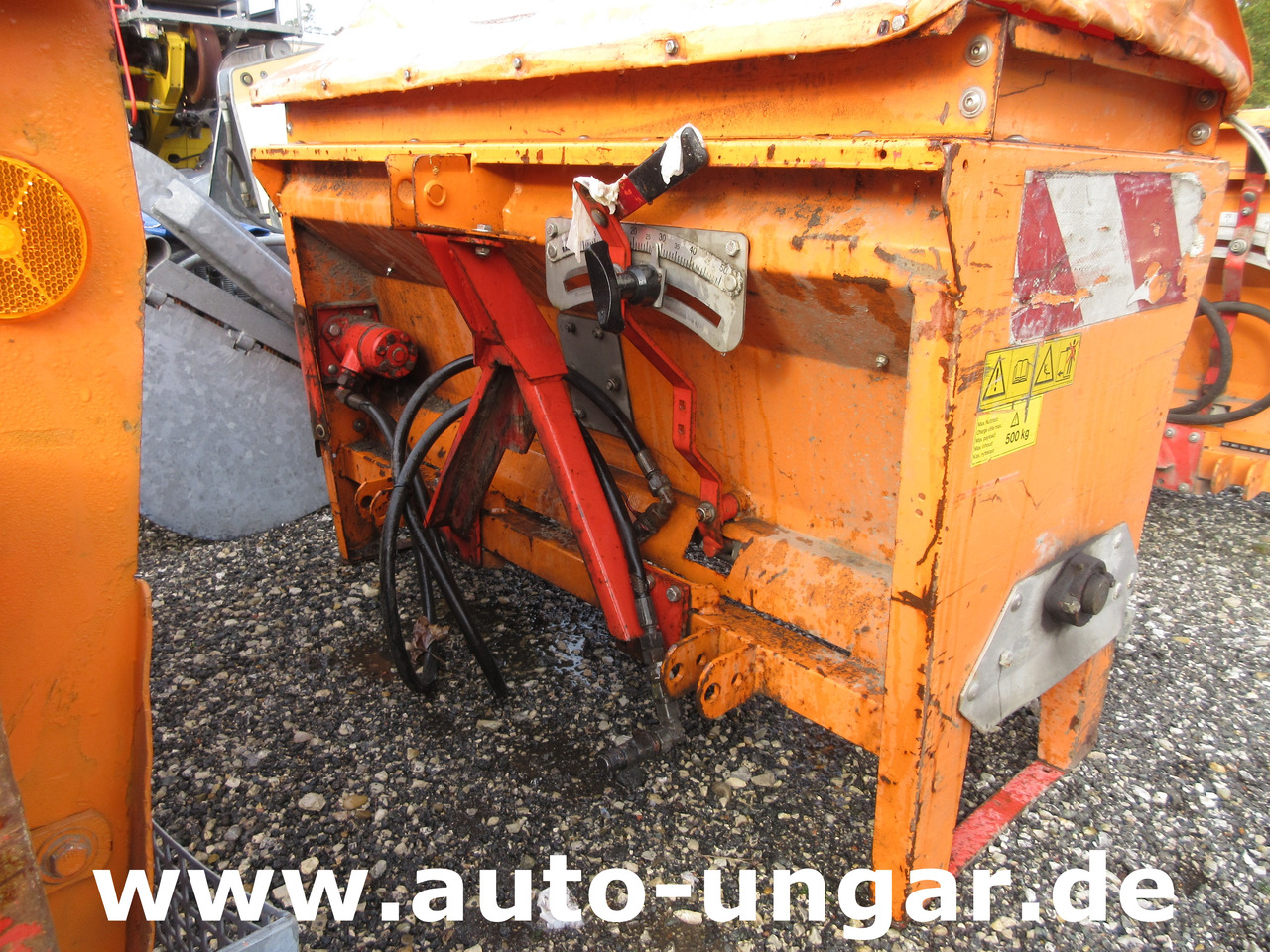 Rauch UKS 120 Anbaustreuer Salzstreuer hydraulisch Streuautomat Winterdienst - Коммунальный трактор: фото 4 Rauch UKS 120 Anbaustreuer Salzstreuer hydraulisch Streuautomat Winterdienst - Коммунальный трактор: фото 4