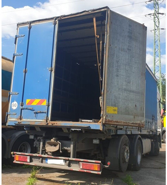 DAF 6x2 FX105.460 EEV BDF 7.2m Kogel retarder automat - Тентованный грузовик: фото 3 DAF 6x2 FX105.460 EEV BDF 7.2m Kogel retarder automat - Тентованный грузовик: фото 3