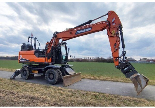 Doosan 18.6t DX170 W-7 (DEVELON) - Колёсный экскаватор: фото 3 Doosan 18.6t DX170 W-7 (DEVELON) - Колёсный экскаватор: фото 3