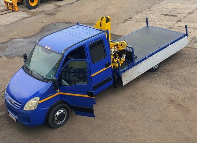Iveco 50C18 Daily 3.D 16V +Effer - Малотоннажный бортовой грузовик, Грузопассажирский фургон: фото 3 Iveco 50C18 Daily 3.D 16V +Effer - Малотоннажный бортовой грузовик, Грузопассажирский фургон: фото 3