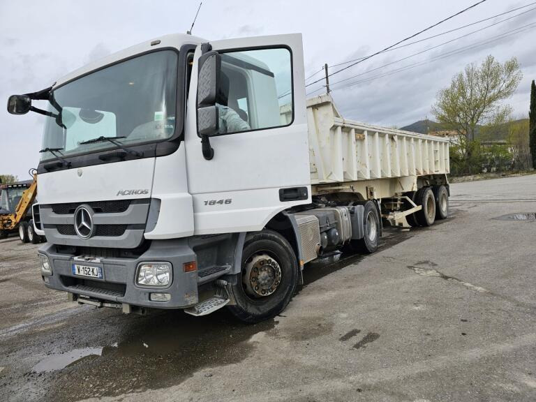 Mercedes Actros 1846 - Тягач, Самосвальный полуприцеп: фото 1 Mercedes Actros 1846 - Тягач, Самосвальный полуприцеп: фото 1