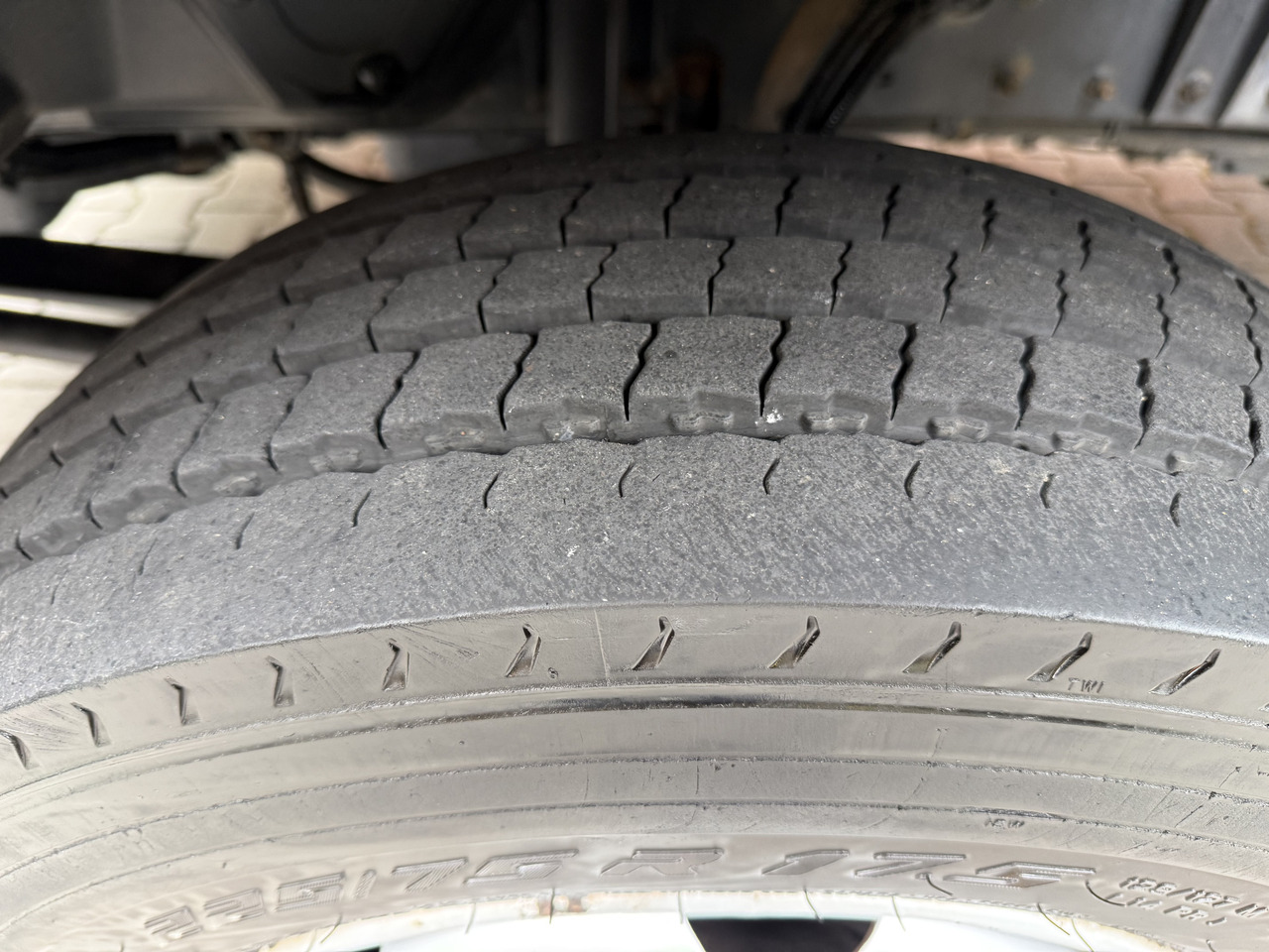 MAN TGL 8.180 BB - Грузовик бортовой/ Платформа: фото 3 MAN TGL 8.180 BB - Грузовик бортовой/ Платформа: фото 3