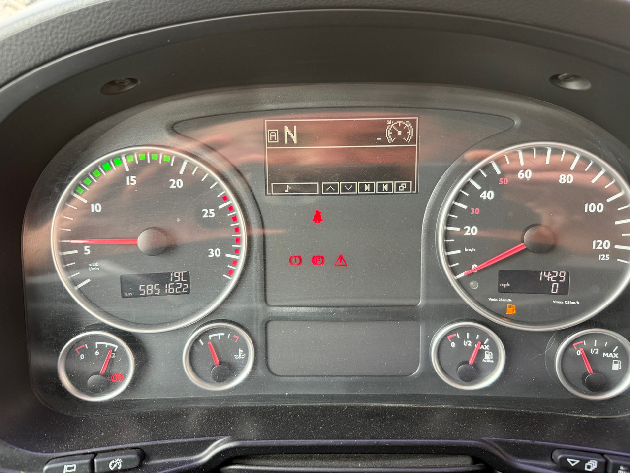 Грузовик бортовой/ Платформа, Автоманипулятор MAN TGS 26.360 6X2 Palfinger 27002 bis 26.5 Meter: фото 7 Грузовик бортовой/ Платформа, Автоманипулятор MAN TGS 26.360 6X2 Palfinger 27002 bis 26.5 Meter: фото 7