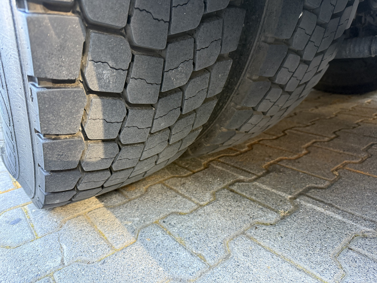 Автоманипулятор, Грузовик бортовой/ Платформа MAN TGX 26.480 6X2 Hiab 422 Bj 2017 bis 30 Meter: фото 7 Автоманипулятор, Грузовик бортовой/ Платформа MAN TGX 26.480 6X2 Hiab 422 Bj 2017 bis 30 Meter: фото 7