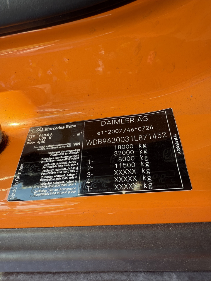 Mercedes-Benz Actros 1827 Kran Palfinger PK 9002 - Автоманипулятор, Тентованный грузовик: фото 3 Mercedes-Benz Actros 1827 Kran Palfinger PK 9002 - Автоманипулятор, Тентованный грузовик: фото 3