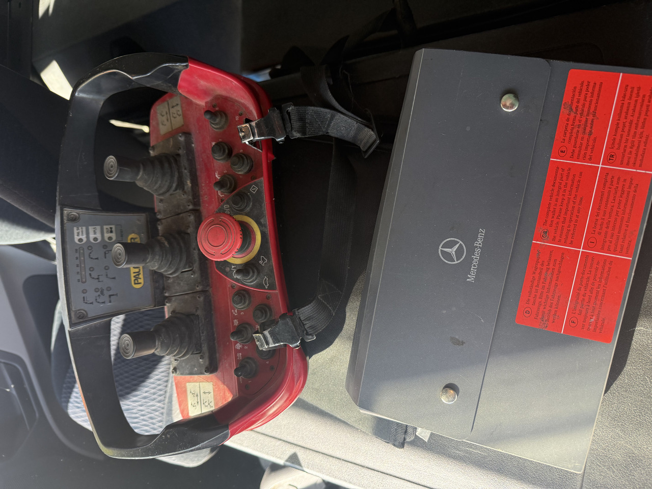 Mercedes-Benz Actros 1827 Kran Palfinger PK 9002 в лизинг Mercedes-Benz Actros 1827 Kran Palfinger PK 9002: фото 7