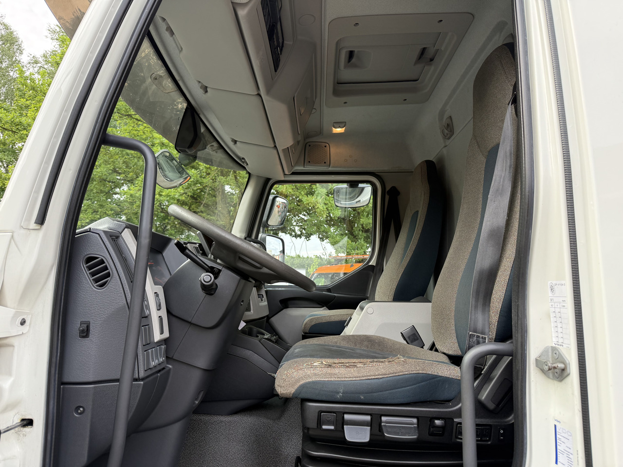 Volvo FL250.18 Carrier Supra 850Mt - Рефрижератор: фото 5 Volvo FL250.18 Carrier Supra 850Mt - Рефрижератор: фото 5