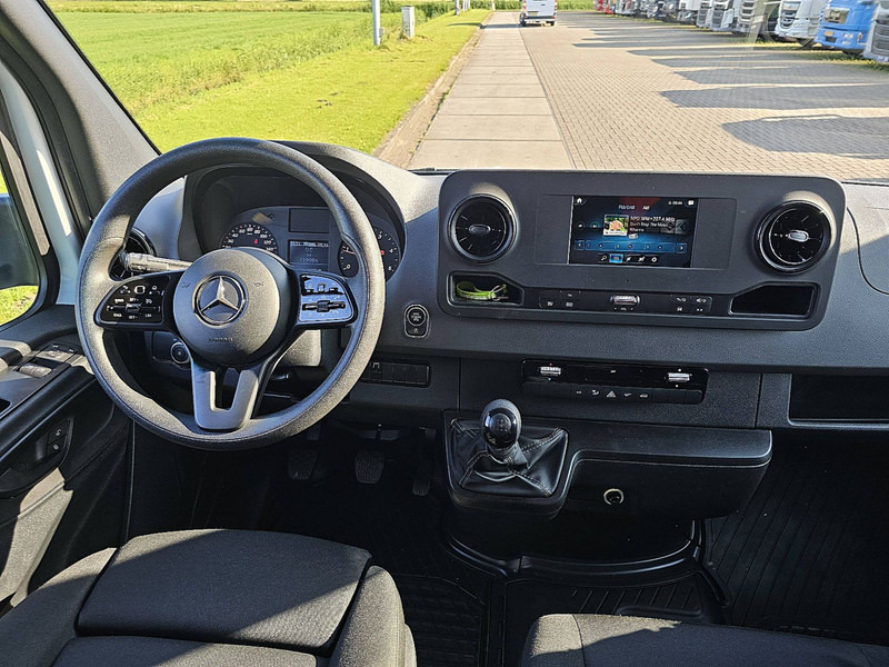 Фото интерьера 1: Малотоннажный бортовой грузовик Mercedes-Benz Sprinter 316 Open-Laadbak LED!
