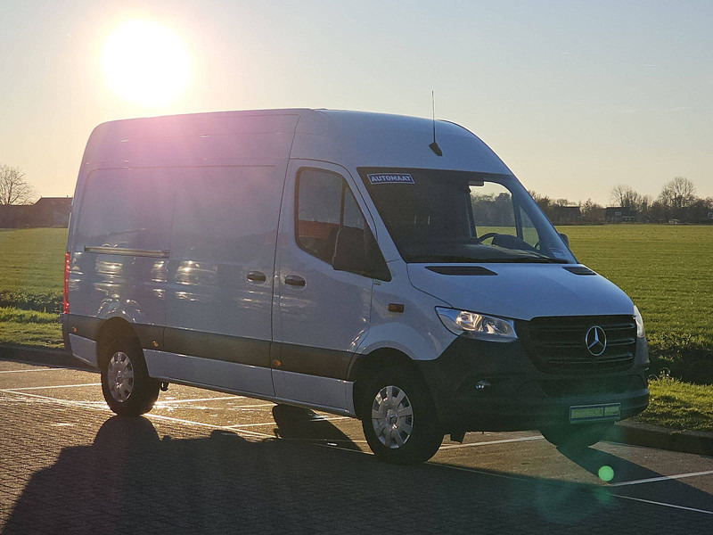 Mercedes-Benz Sprinter 317 L2H2 Mbux RWD! - Цельнометаллический фургон: фото 5 Mercedes-Benz Sprinter 317 L2H2 Mbux RWD! - Цельнометаллический фургон: фото 5