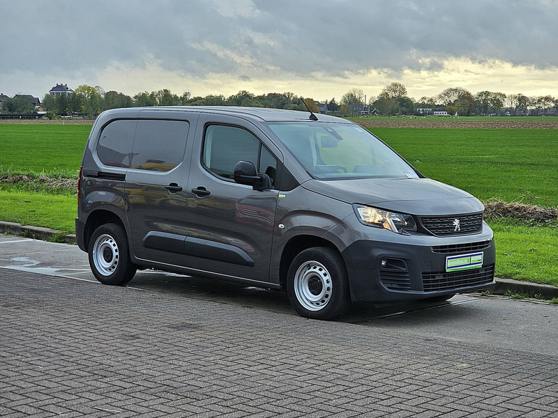 Peugeot Partner 1.5 L1H1 Navi Euro6 AC! - Малотоннажный фургон: фото 5 Peugeot Partner 1.5 L1H1 Navi Euro6 AC! - Малотоннажный фургон: фото 5