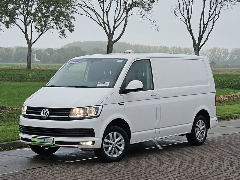 Volkswagen Transporter 2.0 TDI L1H1 Airco Euro6 NAP - Легковой фургон: фото 2 Volkswagen Transporter 2.0 TDI L1H1 Airco Euro6 NAP - Легковой фургон: фото 2