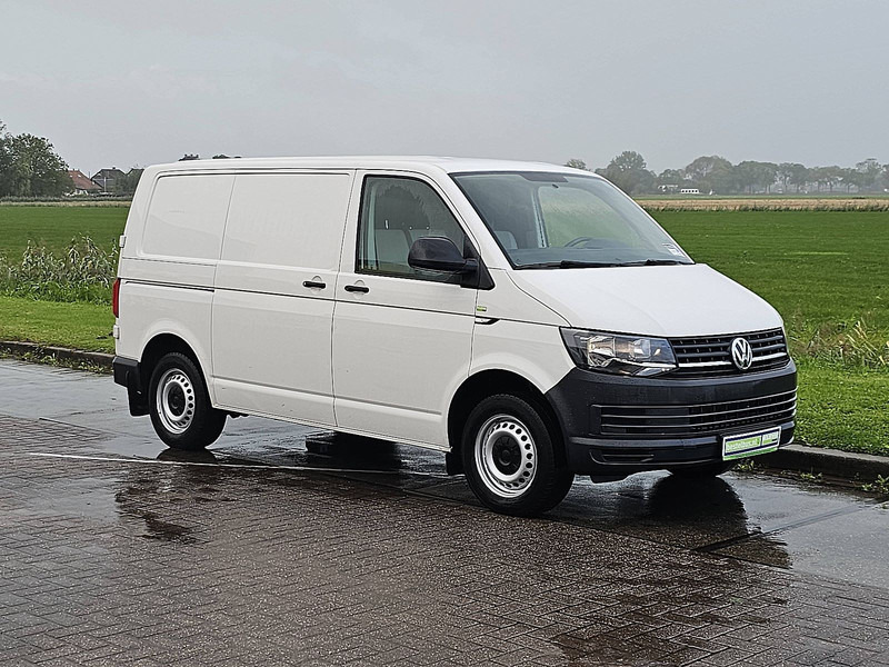 Volkswagen Transporter 2.0 TDI - Легковой фургон: фото 5 Volkswagen Transporter 2.0 TDI - Легковой фургон: фото 5