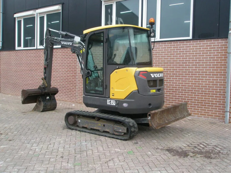 Volvo EC35D - Мини-экскаватор: фото 2 Volvo EC35D - Мини-экскаватор: фото 2