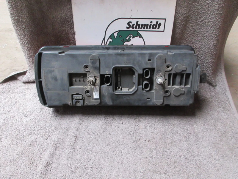 DAF 1875576 ACHTERLAMP DAF XF CF LF EURO 6 RECHTS - Задний фонарь для Грузовиков: фото 3 DAF 1875576 ACHTERLAMP DAF XF CF LF EURO 6 RECHTS - Задний фонарь для Грузовиков: фото 3