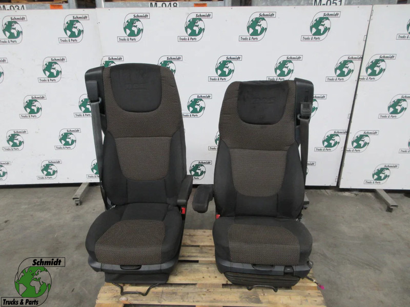 DAF 1978966//1844380 STOELEN SET DAF CF 440 EURO 6 MODEL 2018 - Сиденье для Грузовиков: фото 1 DAF 1978966//1844380 STOELEN SET DAF CF 440 EURO 6 MODEL 2018 - Сиденье для Грузовиков: фото 1
