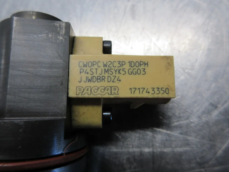 DAF 2005596 INJECTOR DAF MX 13 U2 460 PK EURO 6 5X OPVOORRAAD - Топливный фильтр для Грузовиков: фото 5 DAF 2005596 INJECTOR DAF MX 13 U2 460 PK EURO 6 5X OPVOORRAAD - Топливный фильтр для Грузовиков: фото 5