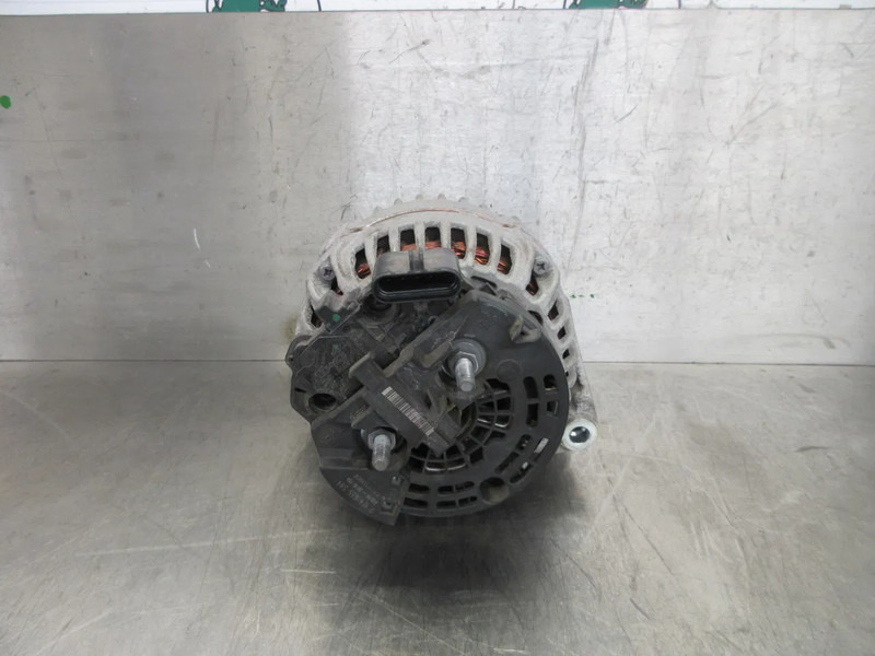 Iveco 5801703906 DYNAMO IVECO S WAY 440S42 MODEL 2023 - Генератор для Грузовиков: фото 4 Iveco 5801703906 DYNAMO IVECO S WAY 440S42 MODEL 2023 - Генератор для Грузовиков: фото 4