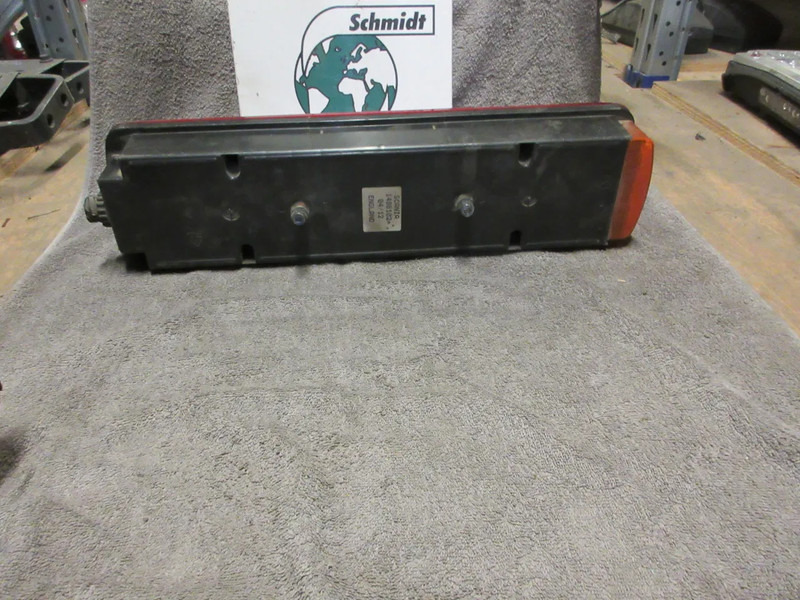 Scania 1498102 ACHTERLAMP SCANIA R SERIE MODEL EURO 5 - Задний фонарь для Грузовиков: фото 3 Scania 1498102 ACHTERLAMP SCANIA R SERIE MODEL EURO 5 - Задний фонарь для Грузовиков: фото 3