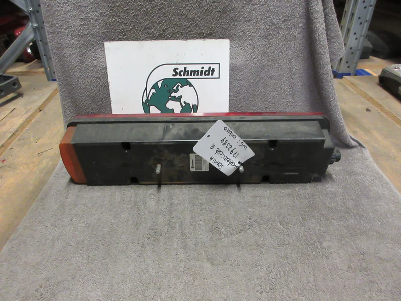 Scania 1792389 ACHTERLAMP SCANIA R SERIE MODEL EURO 6 RECHTS - Задний фонарь для Грузовиков: фото 3 Scania 1792389 ACHTERLAMP SCANIA R SERIE MODEL EURO 6 RECHTS - Задний фонарь для Грузовиков: фото 3