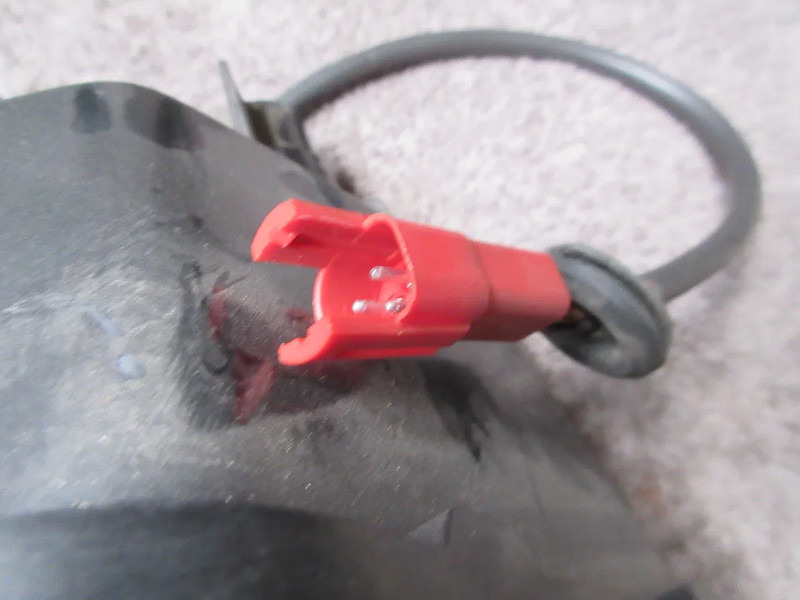 Scania 2552709 MISTLAMP SCANIA MODEL 2021 RECHTS R 410 - Противотуманная фара для Грузовиков: фото 5 Scania 2552709 MISTLAMP SCANIA MODEL 2021 RECHTS R 410 - Противотуманная фара для Грузовиков: фото 5