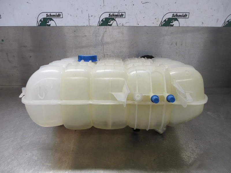 Volvo 22430043 // 22821826 WATERTANK VOLVO FH 460 EURO 6 MODEL 2018 - Расширительный бачок для Грузовиков: фото 5 Volvo 22430043 // 22821826 WATERTANK VOLVO FH 460 EURO 6 MODEL 2018 - Расширительный бачок для Грузовиков: фото 5