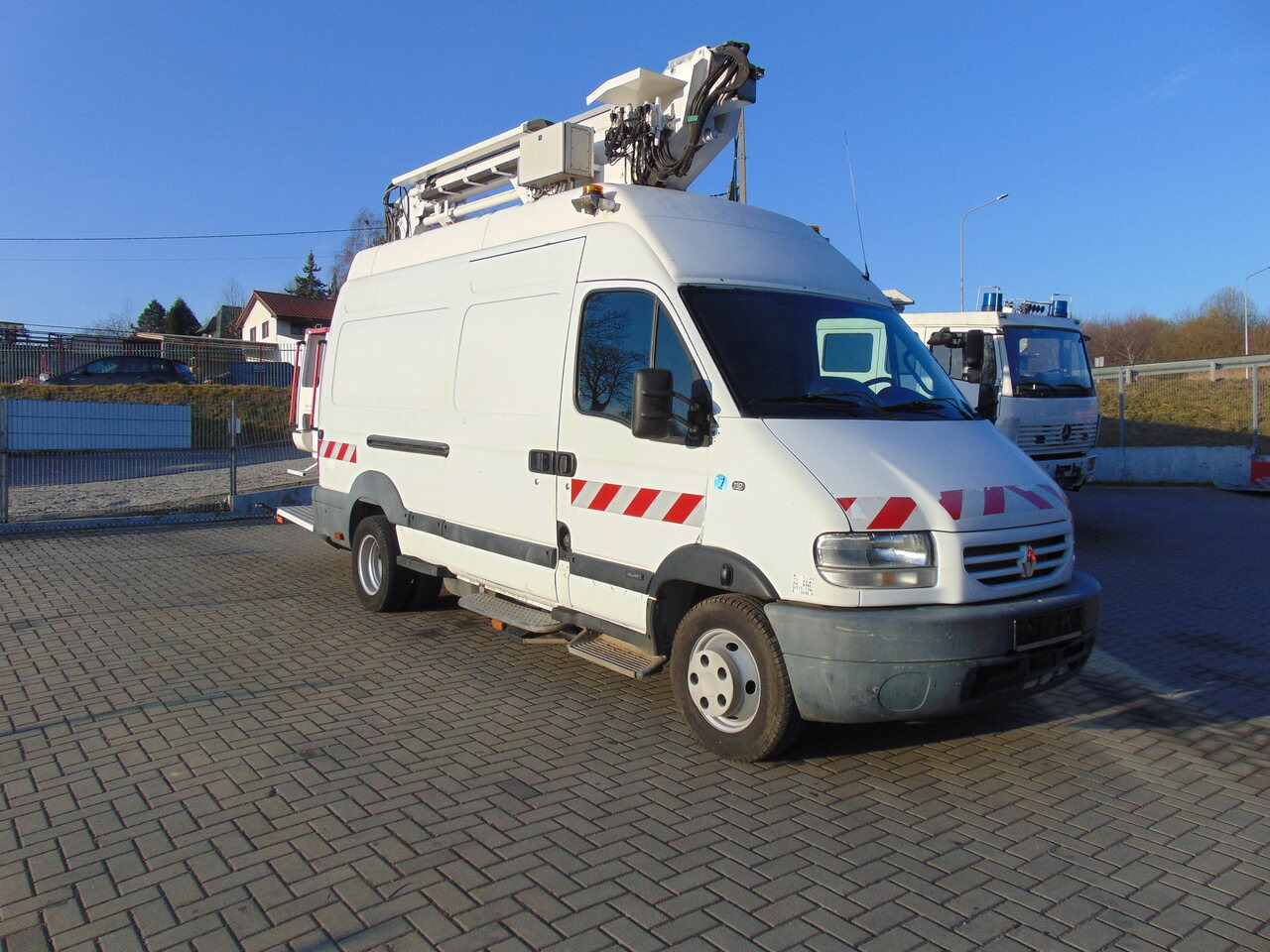 RENAULT Mascott 2,8dCi 110 L2H3 France Elevateur 152TTF 162TTF - Подъёмник: фото 2 RENAULT Mascott 2,8dCi 110 L2H3 France Elevateur 152TTF 162TTF - Подъёмник: фото 2