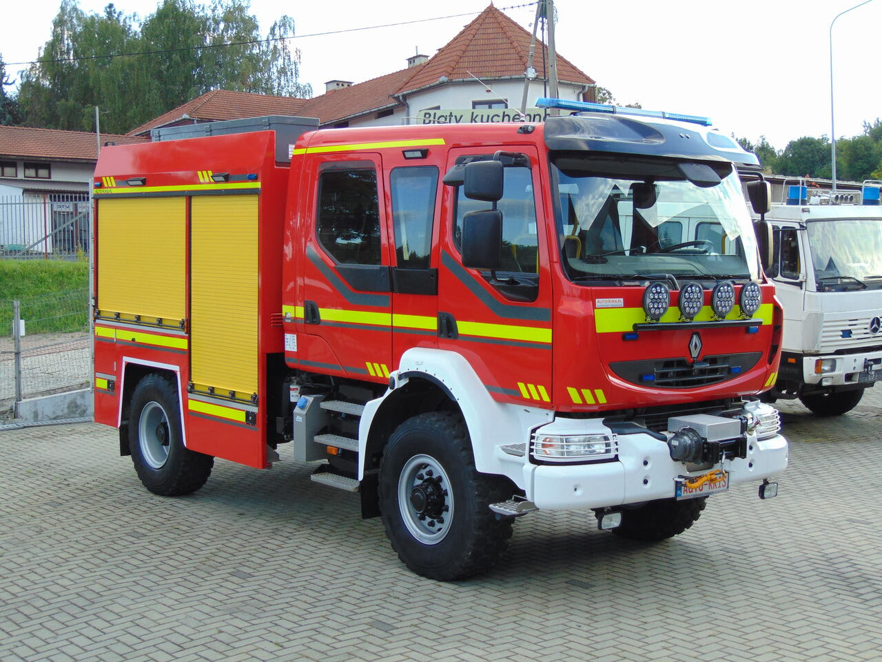 RENAULT Midlum 240DXi 4x4 GIMAEX - Пожарная машина: фото 2 RENAULT Midlum 240DXi 4x4 GIMAEX - Пожарная машина: фото 2