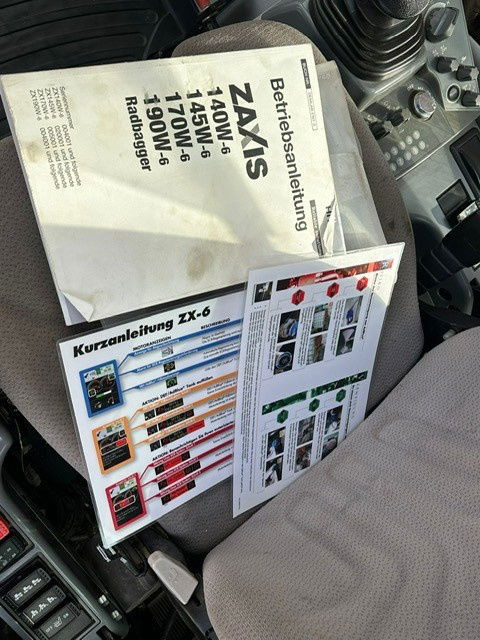 Hitachi ZX170W-6 - Колёсный экскаватор: фото 3 Hitachi ZX170W-6 - Колёсный экскаватор: фото 3