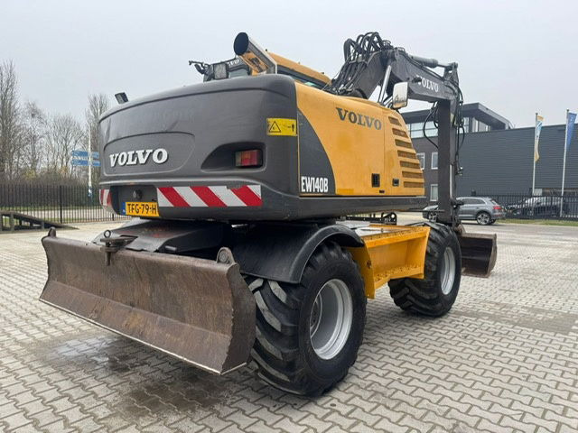 Volvo EW140B - Колёсный экскаватор: фото 4 Volvo EW140B - Колёсный экскаватор: фото 4