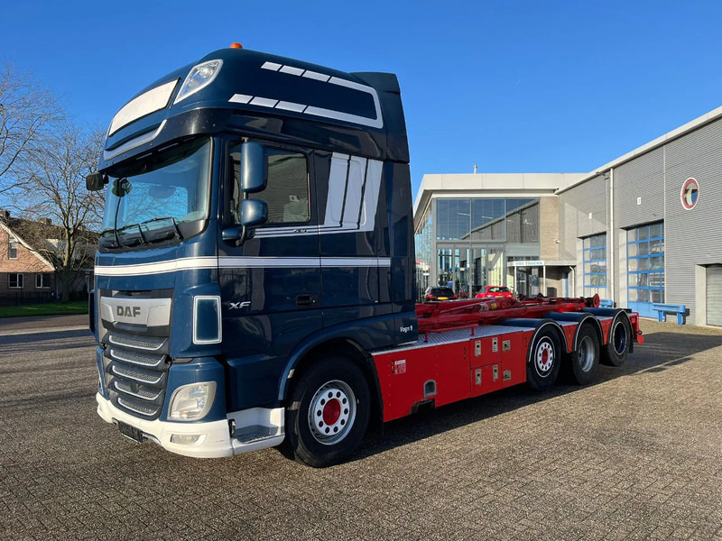 DAF XF106-530 8X2 / AJK HOOKLIFT 25000KG / 9 TON FRONT AXLE / NAVI / ONLY:612482 KM / SSC / AUTOMATIC / EURO-6 / 2019 - Крюковой мультилифт: фото 1 DAF XF106-530 8X2 / AJK HOOKLIFT 25000KG / 9 TON FRONT AXLE / NAVI / ONLY:612482 KM / SSC / AUTOMATIC / EURO-6 / 2019 - Крюковой мультилифт: фото 1