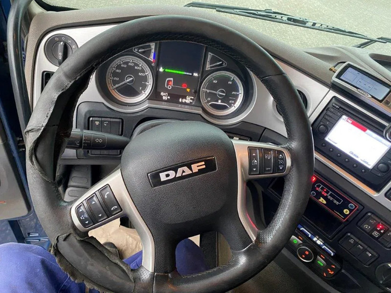 Крюковой мультилифт DAF XF106-530 8X2 / AJK HOOKLIFT 25000KG / 9 TON FRONT AXLE / NAVI / ONLY:612482 KM / SSC / AUTOMATIC / EURO-6 / 2019: фото 16