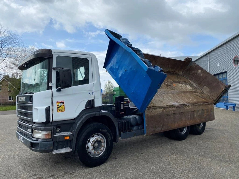 Scania 114-340 / 6X4 / 2 SIDE TIPPER / BIG AXLE / FULL-STEEL / DRUM BRAKES / MANUAL / 1999 - Самосвал: фото 3 Scania 114-340 / 6X4 / 2 SIDE TIPPER / BIG AXLE / FULL-STEEL / DRUM BRAKES / MANUAL / 1999 - Самосвал: фото 3