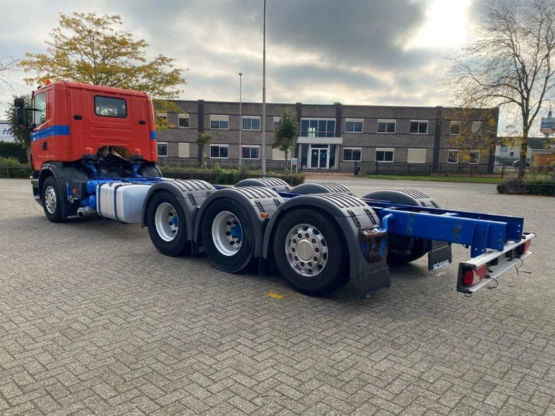 Scania G400 / 8X4 / 9TON FRONT AXLE / PTO / LIFT+LENKACHSE / ALCOA'S / AIRCO / MANUAL / EURO-5 / 2011 - Грузовик-шасси: фото 3 Scania G400 / 8X4 / 9TON FRONT AXLE / PTO / LIFT+LENKACHSE / ALCOA'S / AIRCO / MANUAL / EURO-5 / 2011 - Грузовик-шасси: фото 3