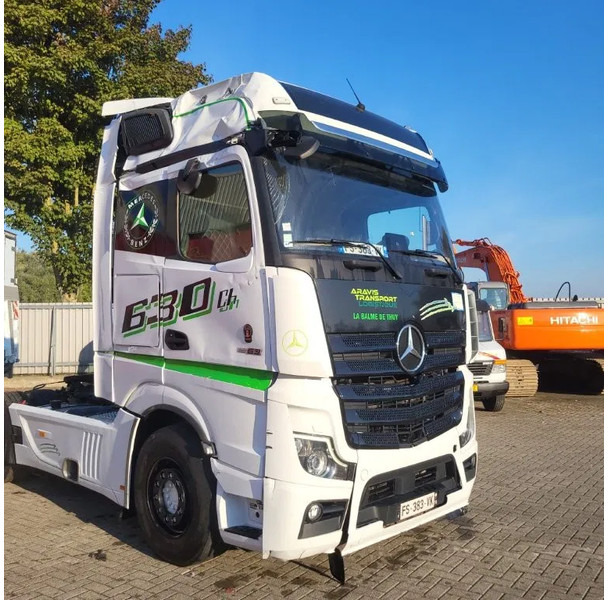 Mercedes-Benz ACTROS 1863 / ENGINE RUNNING / RETARDER / PARK-COOL /HYDRAULICS / ONLY: 268593KM / GIGA-SPACE / MIRRORCAM / AUTOMATIC / EURO-6 / - Тягач: фото 2 Mercedes-Benz ACTROS 1863 / ENGINE RUNNING / RETARDER / PARK-COOL /HYDRAULICS / ONLY: 268593KM / GIGA-SPACE / MIRRORCAM / AUTOMATIC / EURO-6 / - Тягач: фото 2