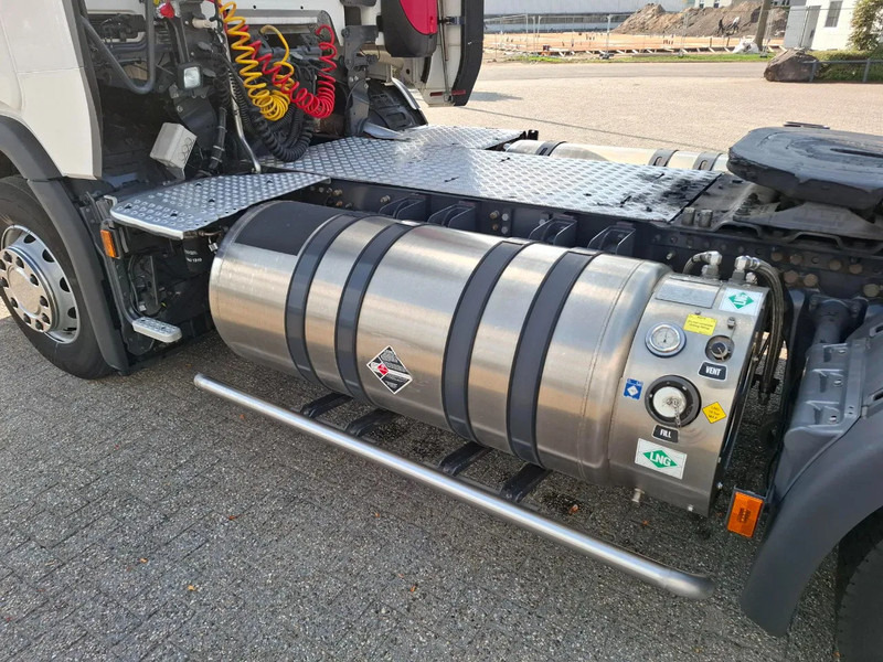 Тягач Scania NGS G340 / RETARDER / ONLY:541696 KM / TUV:01-03-2026 / CLEAN NL TRUCK / LWDS / LNG / AUTOMATIC / EURO-6 / 2019: фото 8