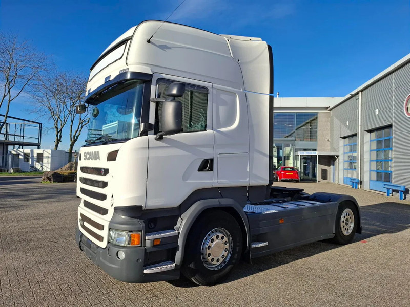 Scania R450 / GERMAN TRUCK / RETARDER / FULL-SPOILER / PARK AIRCO / LWDS / FRIDGE / AUTOMATIC / EURO-6 / 2017 - Тягач: фото 1 Scania R450 / GERMAN TRUCK / RETARDER / FULL-SPOILER / PARK AIRCO / LWDS / FRIDGE / AUTOMATIC / EURO-6 / 2017 - Тягач: фото 1
