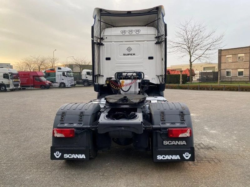 Scania R520 / RETARDER / DOUBLE TANK / AUTOMATIC / PARK-COOL / EURO-6 / 2015 - Тягач: фото 4 Scania R520 / RETARDER / DOUBLE TANK / AUTOMATIC / PARK-COOL / EURO-6 / 2015 - Тягач: фото 4